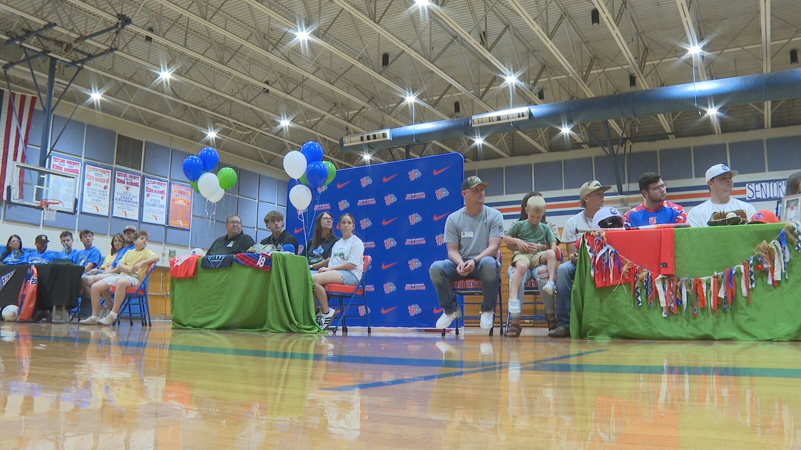 Trio of Taylor County Bulldogs sign grants of aid