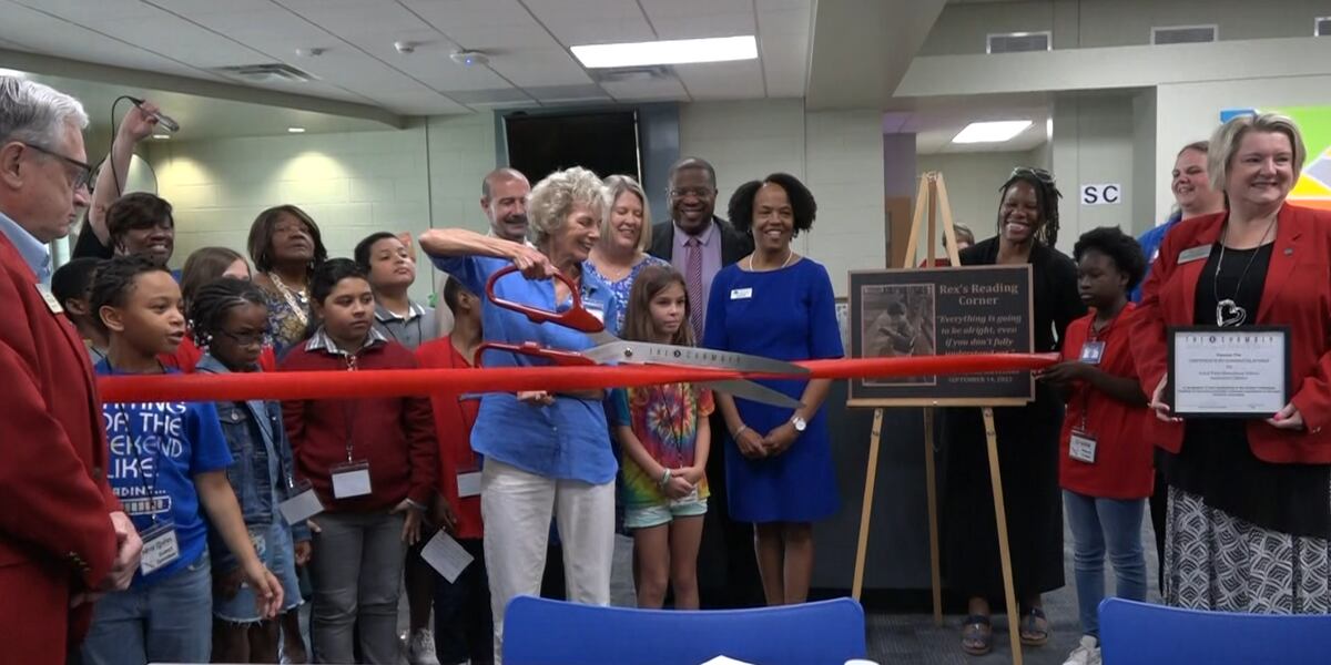 Sabal Palm Elementary unveils newly renovated library Sabal Palm Elementary unveils newly renovated library