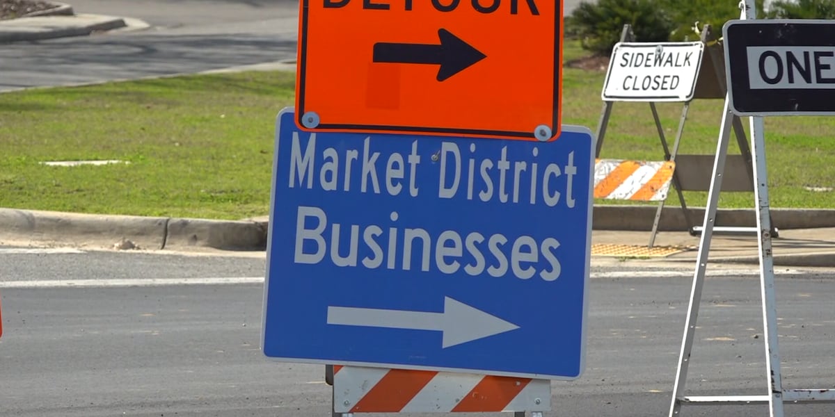 Market District roundabout opens after nearly a year of construction Market District roundabout opens after nearly a year of construction